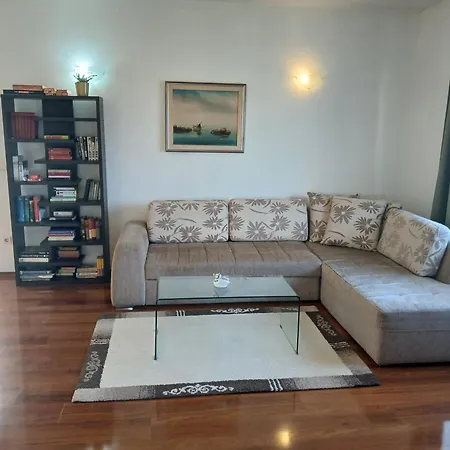 Apartment Mira