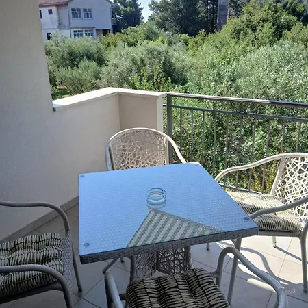 Mira Kastela