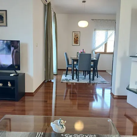 아파트 Mira Kaštela